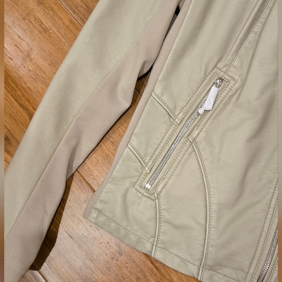 Kenneth Cole Reaction Jacket - Picture 2 of 5